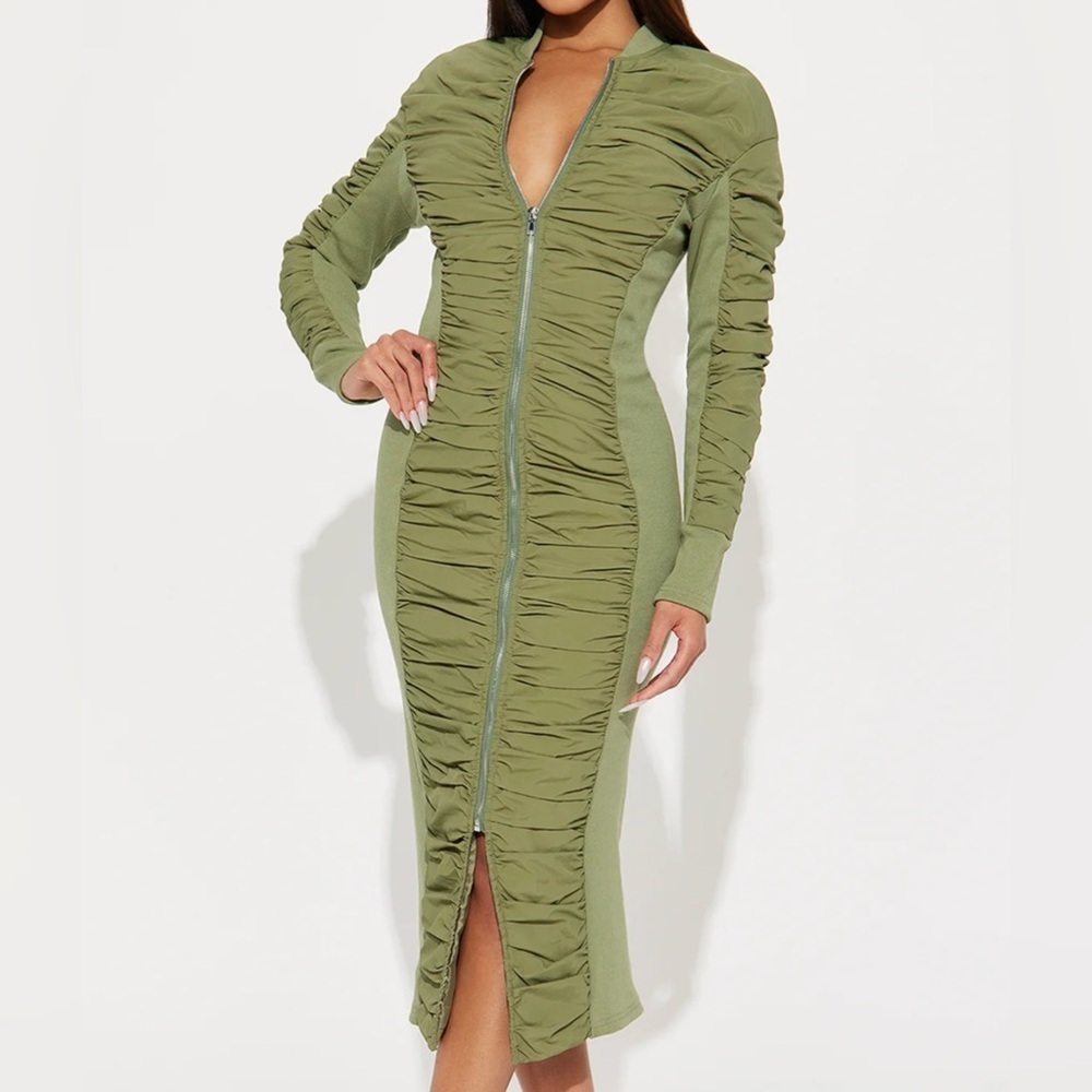 NWT Ruched Puffer Midi Dress - Zip Front - Olive Green - Size Small